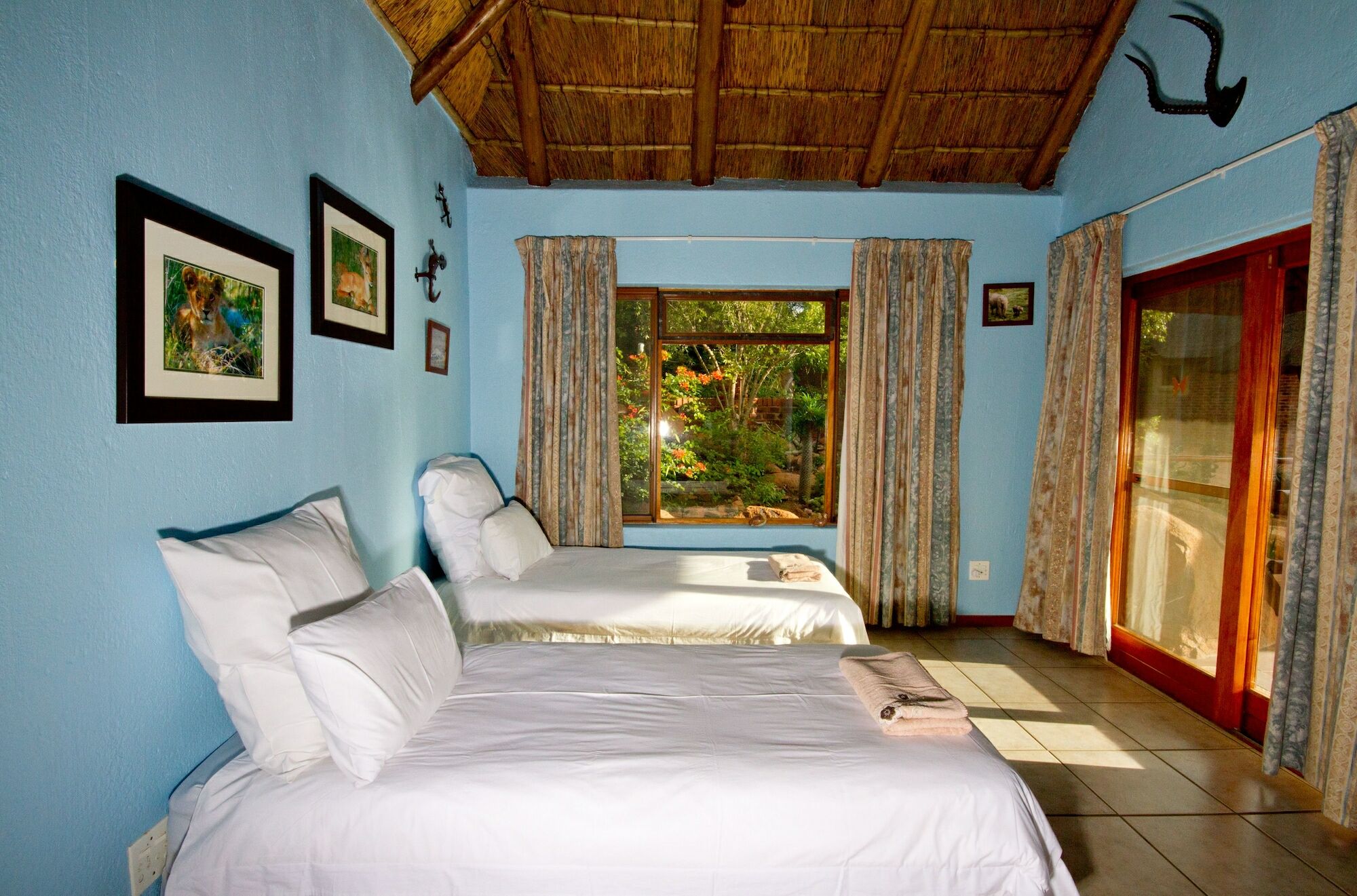 Mabalingwe Uzuri Lodge Bela-Bela Extérieur photo